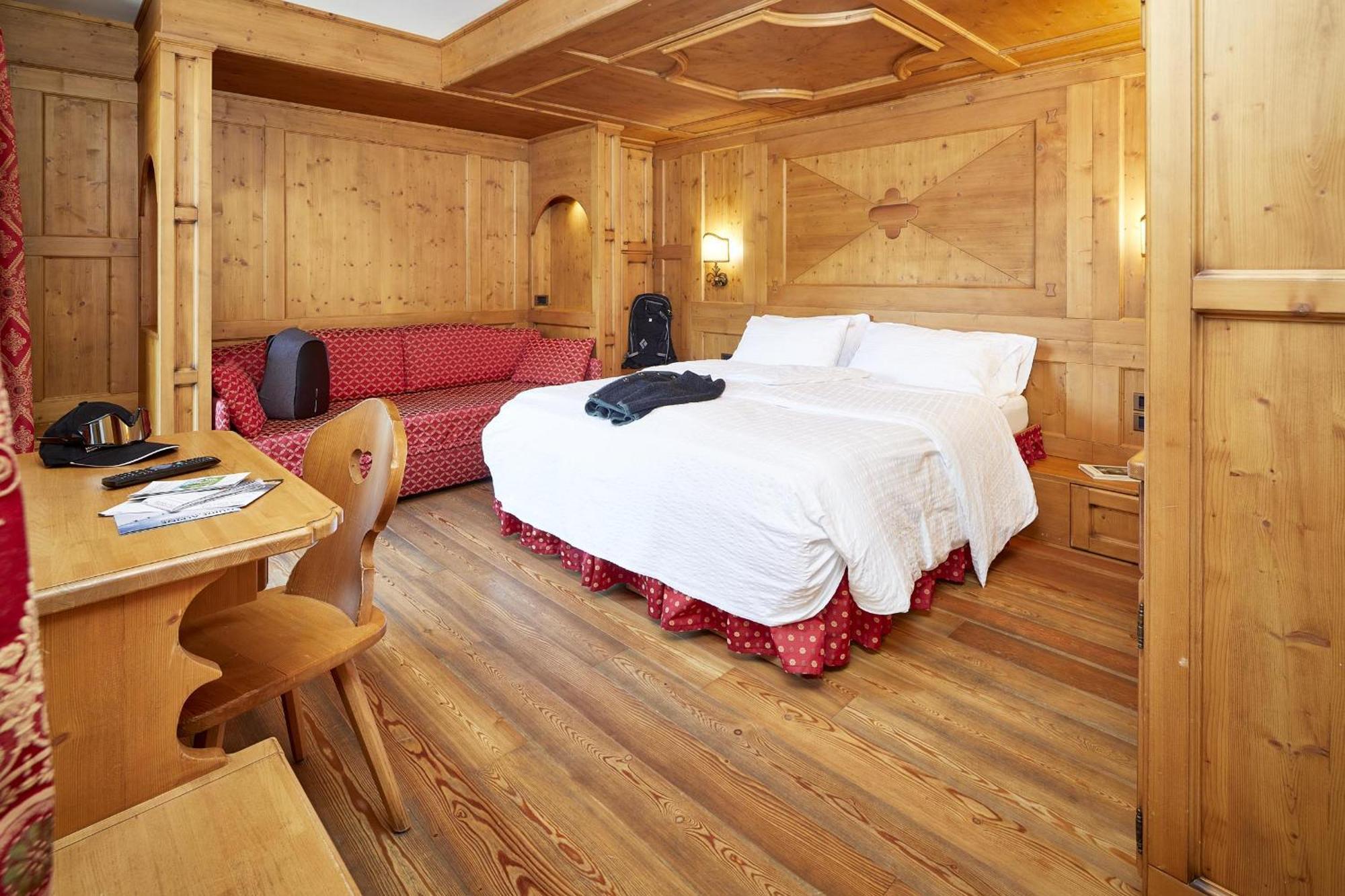 Hotel Garni Dello Sportivo Madonna Eksteriør bilde