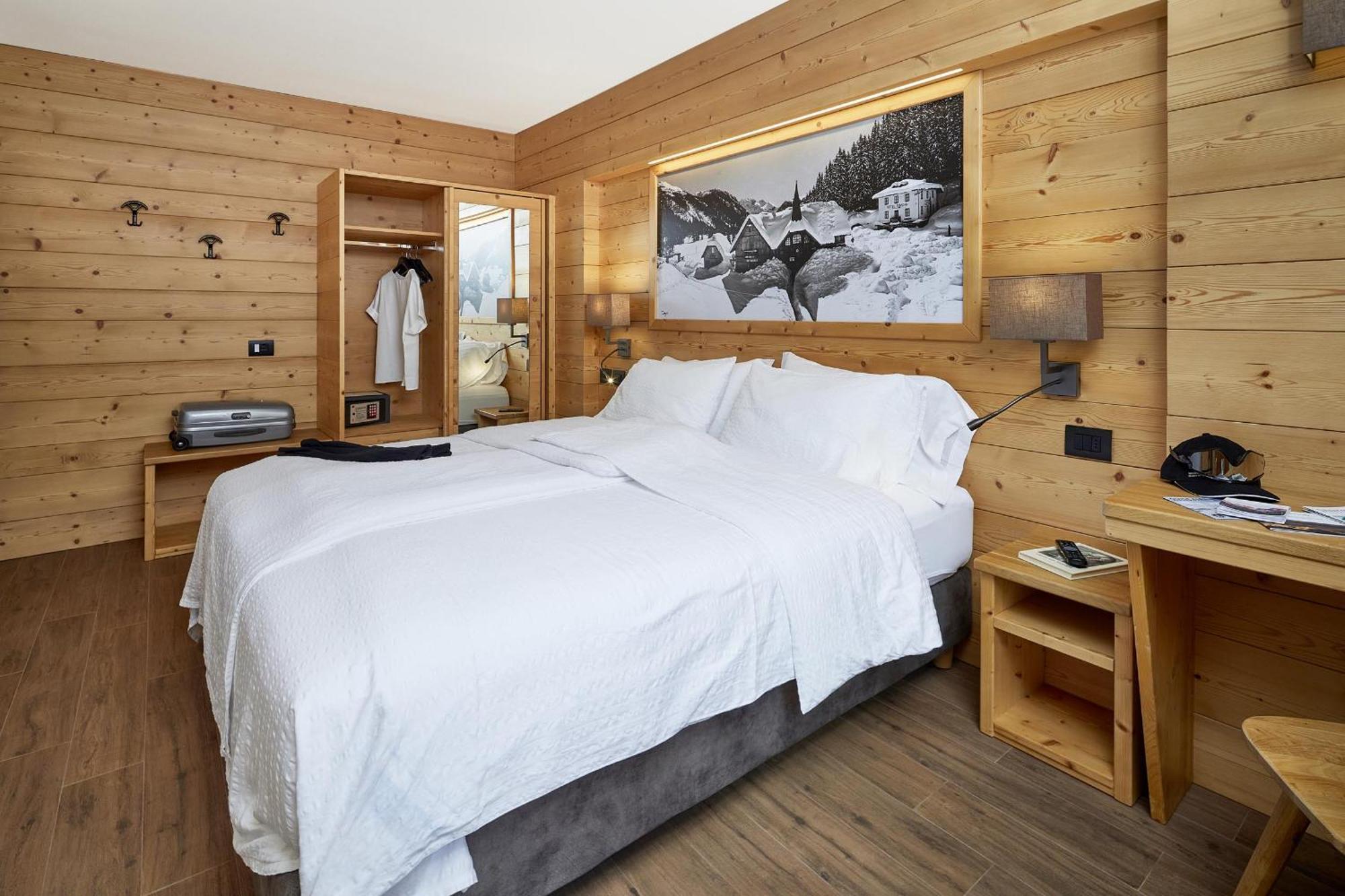 Hotel Garni Dello Sportivo Madonna Eksteriør bilde