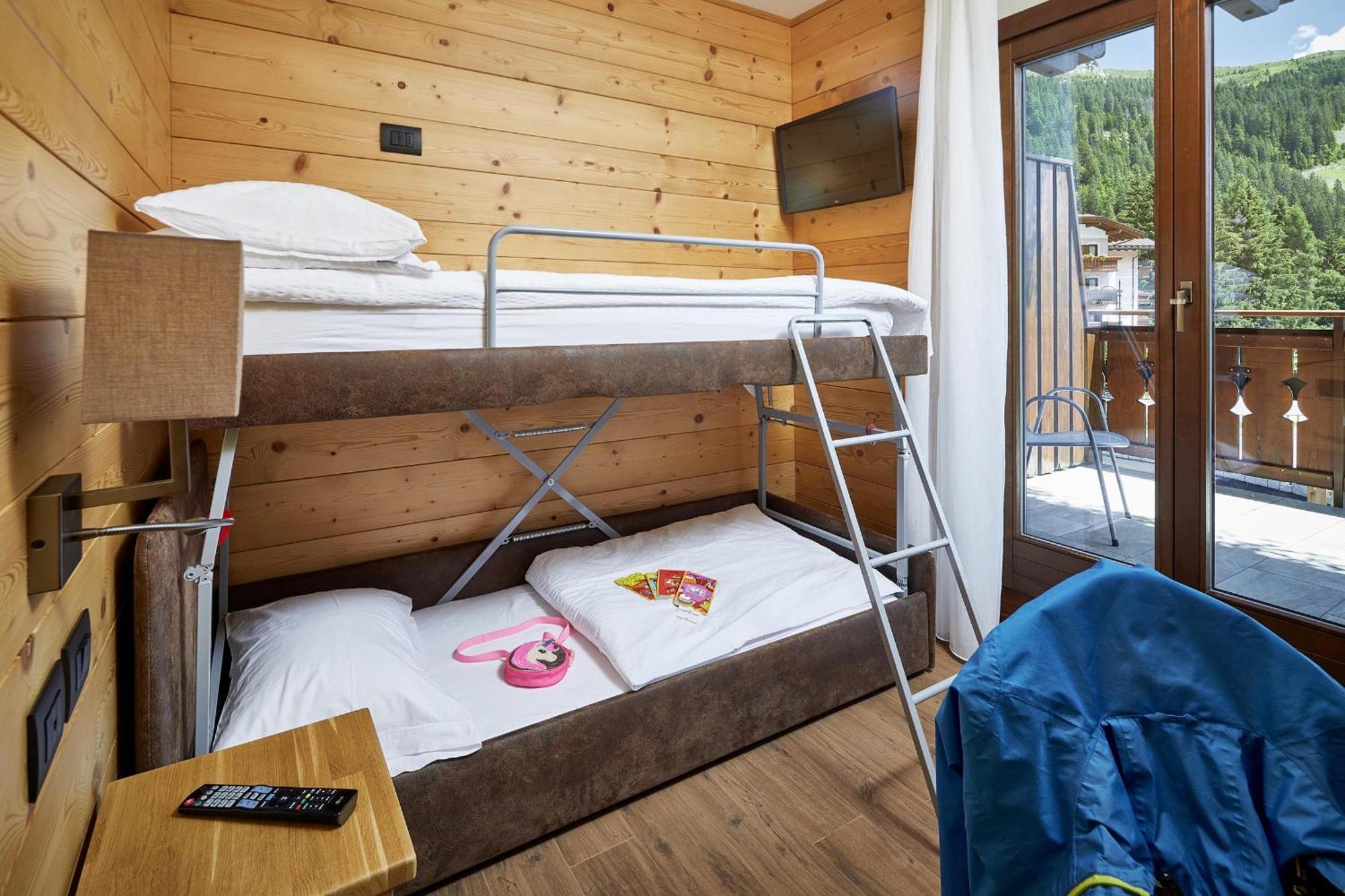 Hotel Garni Dello Sportivo Madonna Eksteriør bilde